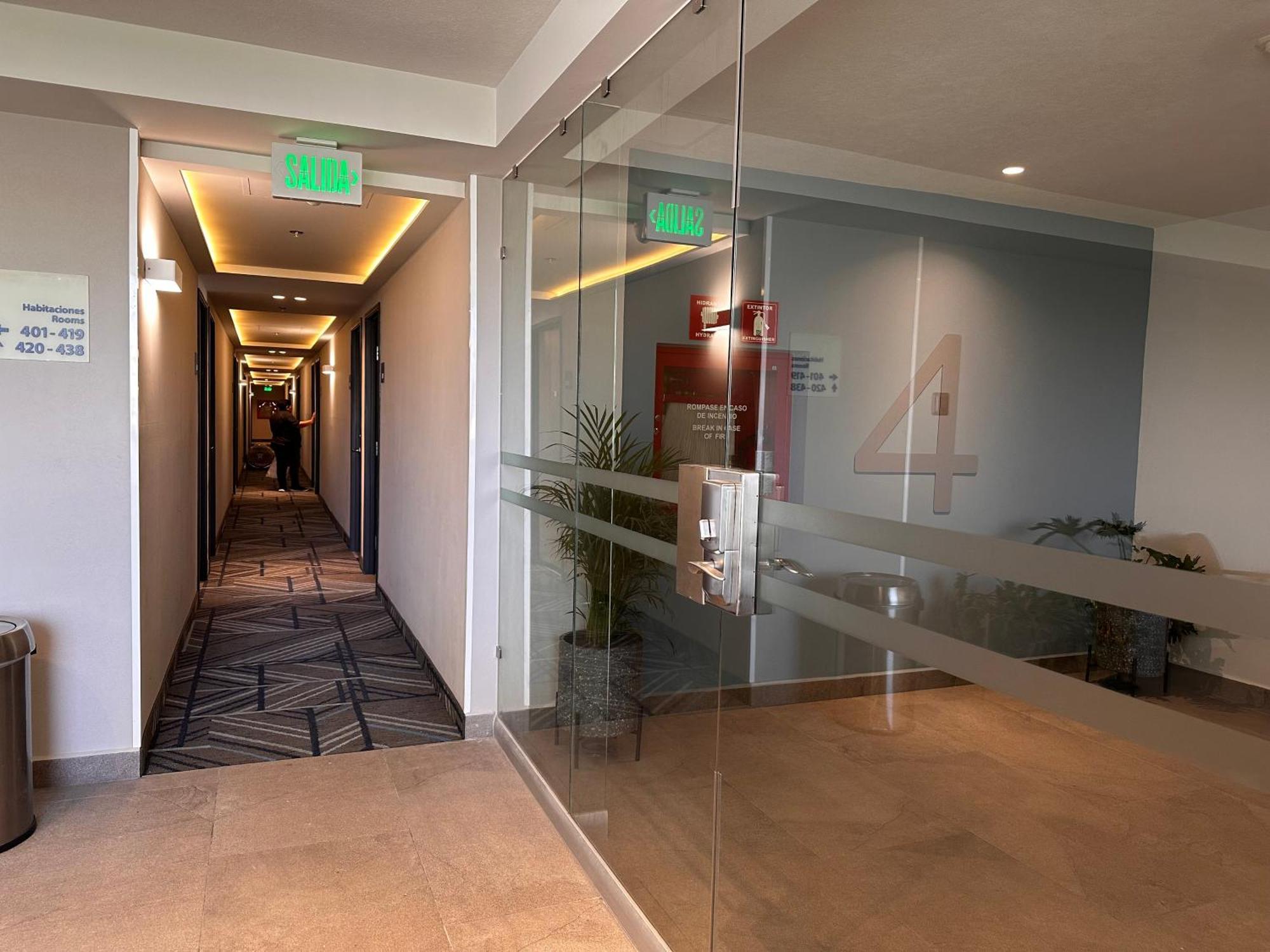 Holiday Inn Express Guadalajara Expo, an IHG Hotel Zapopan Bagian luar foto
