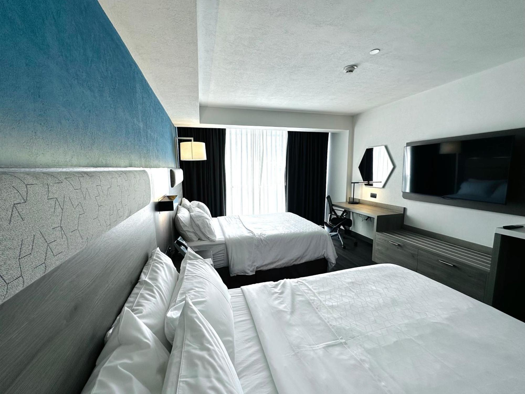 Holiday Inn Express Guadalajara Expo, an IHG Hotel Zapopan Bagian luar foto